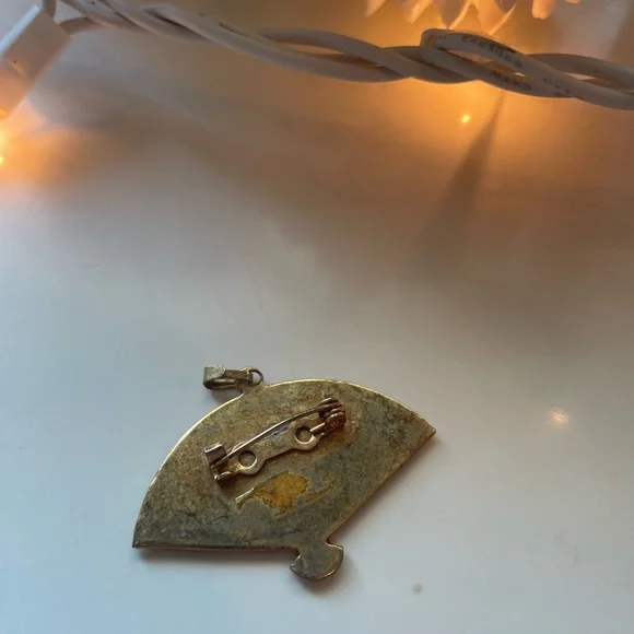 Vintage Fan Brooch Pendant - Picture 2 of 2